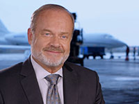 Kelsey Grammer Interview – Transformers: Age of Extinction
